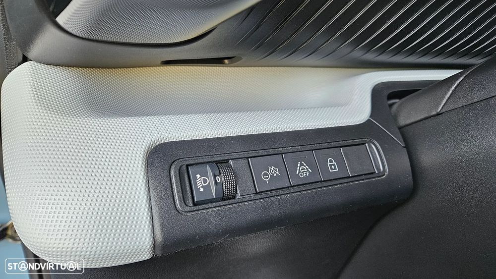Citroën e-C3 44 kWh Autonomia Conforto You - 16