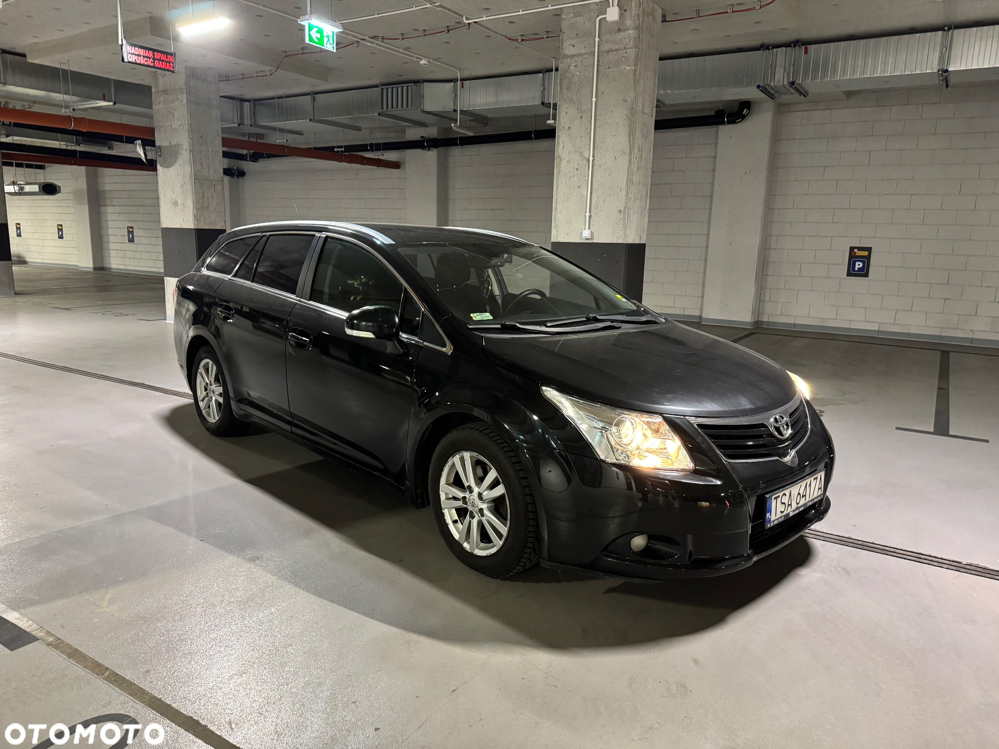 Toyota Avensis 2.0 D-4D Sol - 2