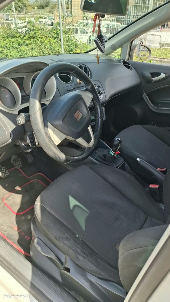 SEAT Ibiza 1.6 TDI 25 Anos DPF - 11