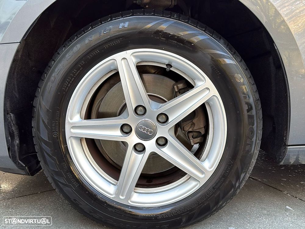 Audi A4 Avant 2.0 TDI S tronic - 17