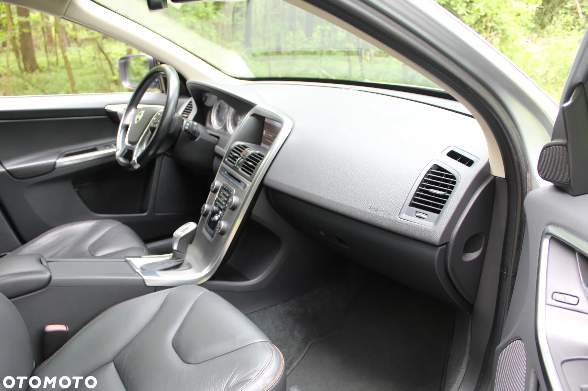 Volvo XC 60 T6 AWD Momentum - 23