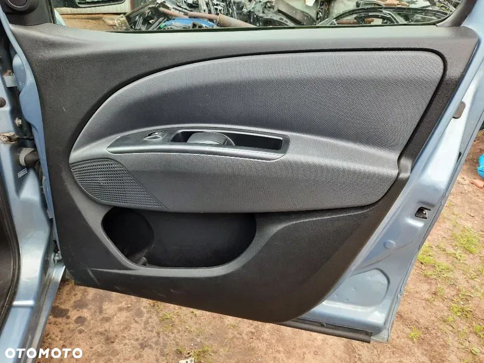 Fiat Doblo II 2 Fotel kierowcy pasażera Fotele 2 rząd Fotele grzane tapicerka boczki drzwi  EUROPA ŁADNE - 17