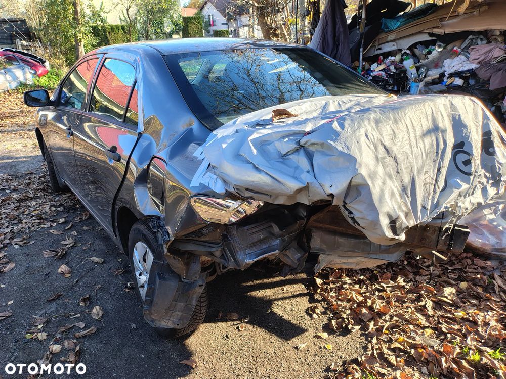 Toyota Corolla 1.4 VVT-i Terra - 6