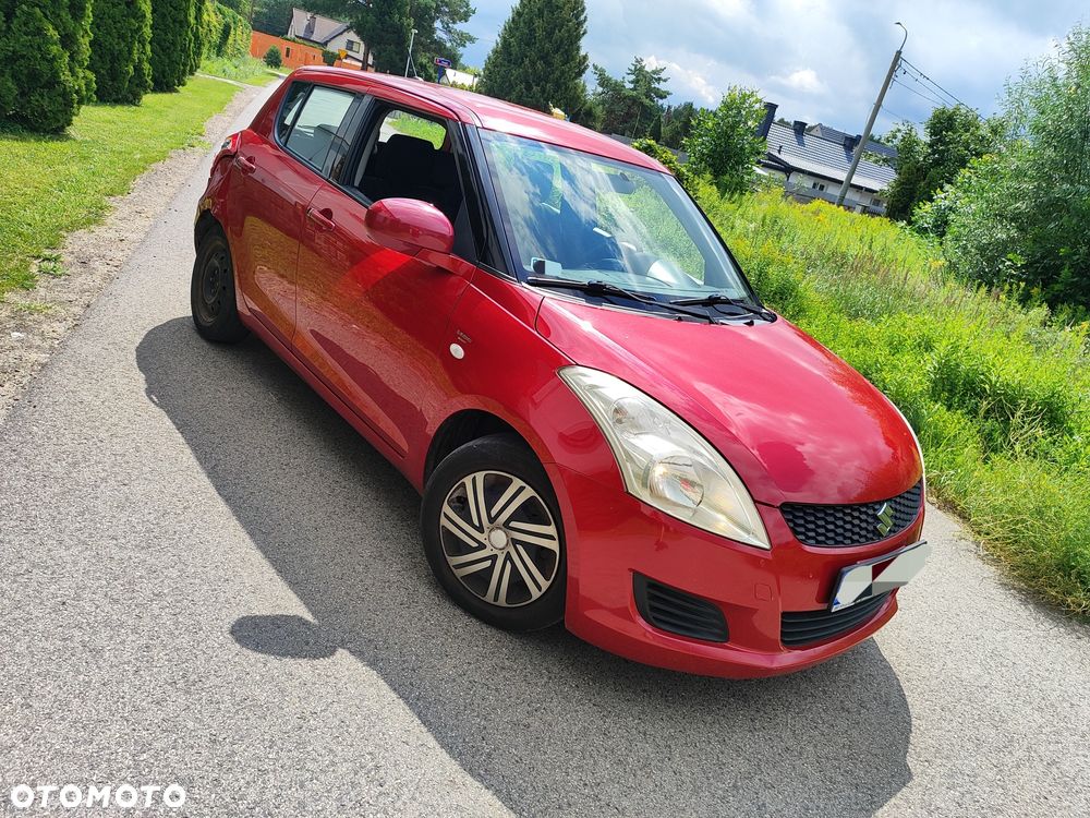 Suzuki Swift - 1