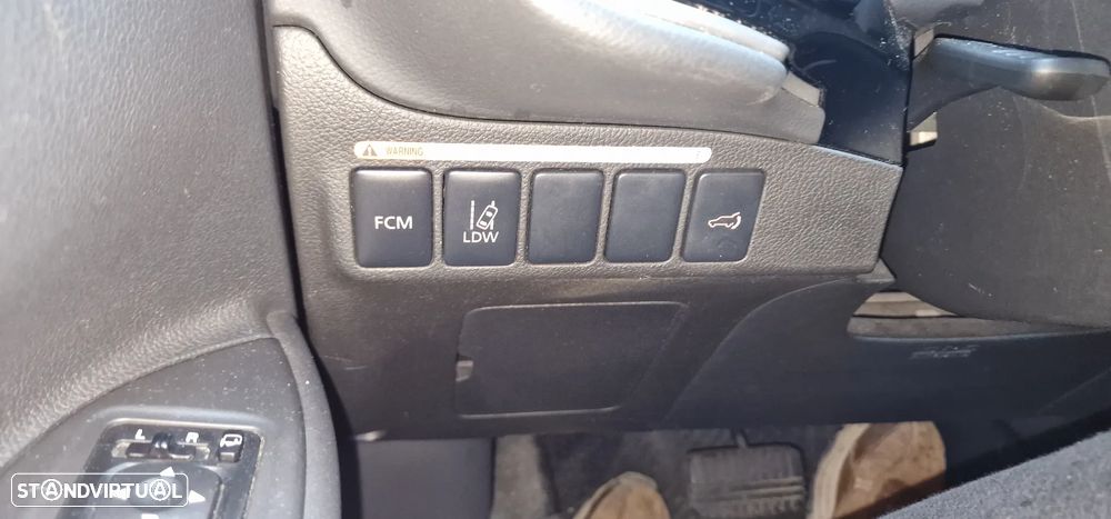 Mitsubishi Outlander 2.2 DI-D Instyle Navi AT 4WD - 16