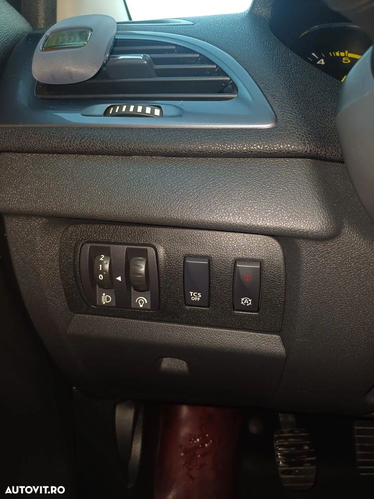 Renault Megane dCi 95 FAP Paris - 5