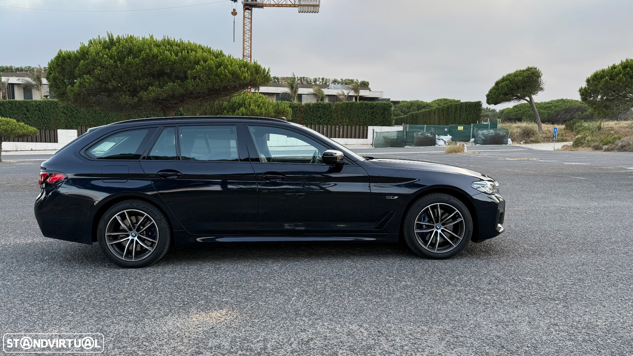 BMW 530 e Pack Desportivo M - 2