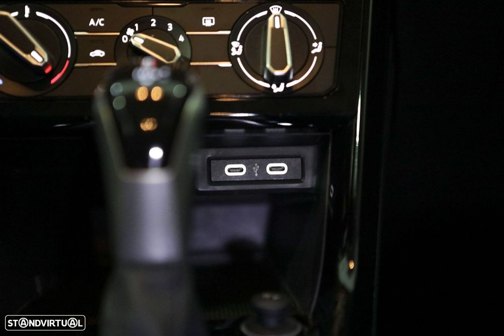 VW T-Cross 1.0 TSI Life DSG - 27