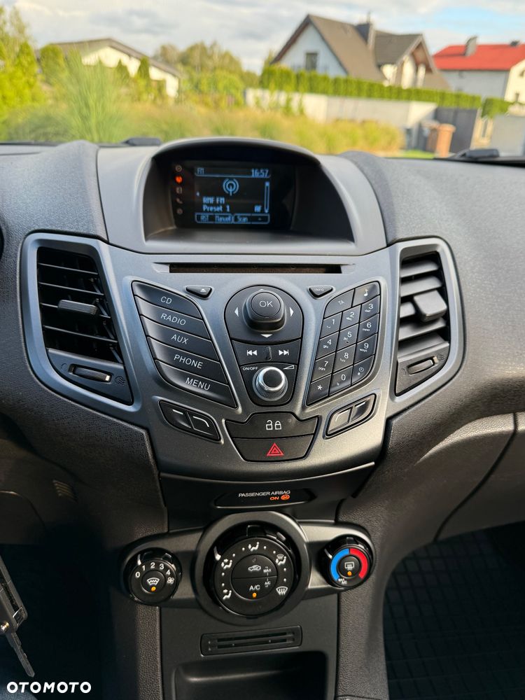 Ford Fiesta 1.25 Ambiente EU5 - 25
