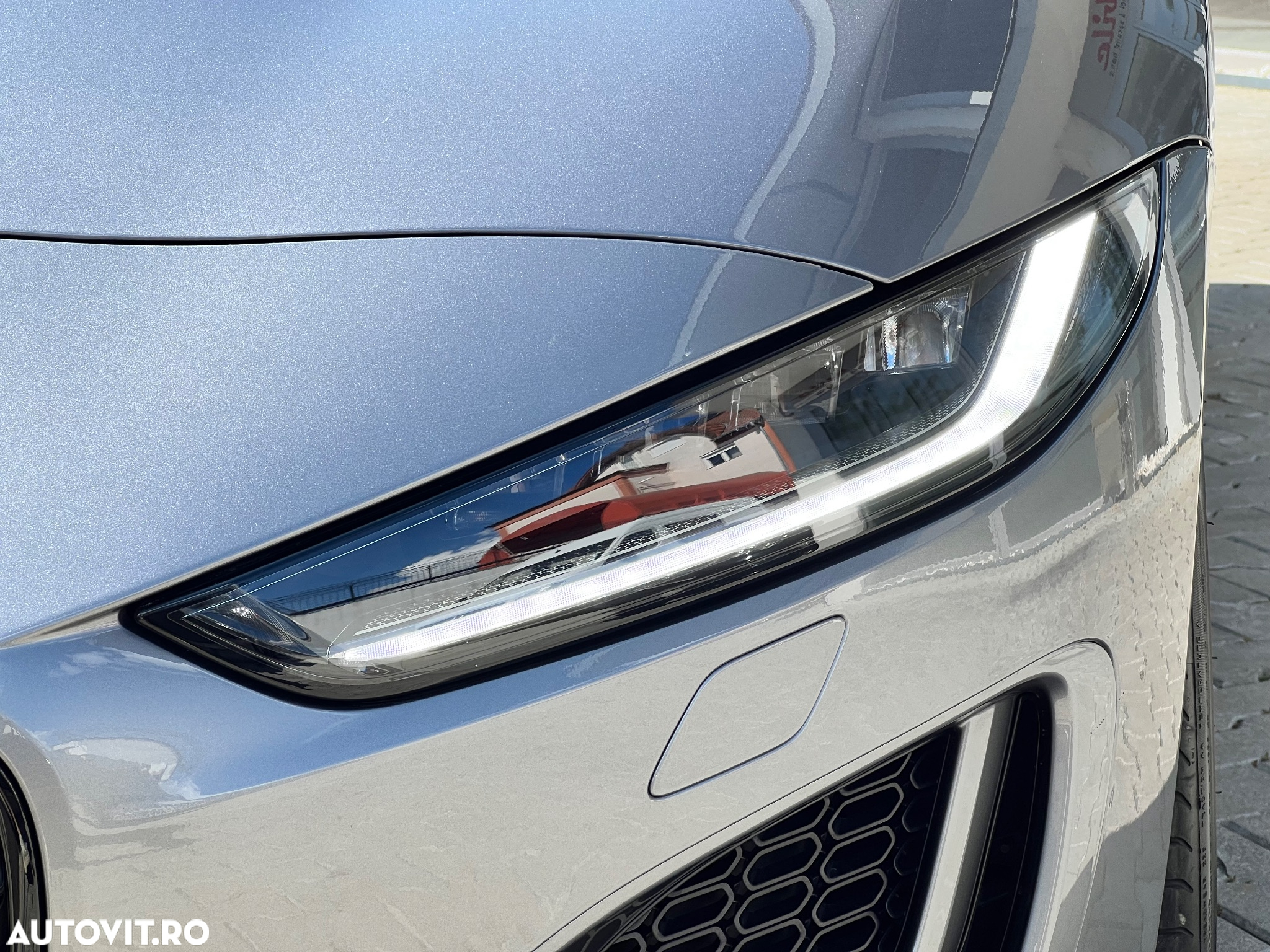 Jaguar F-Type Coupe P300 Aut. R-Dynamic - 31