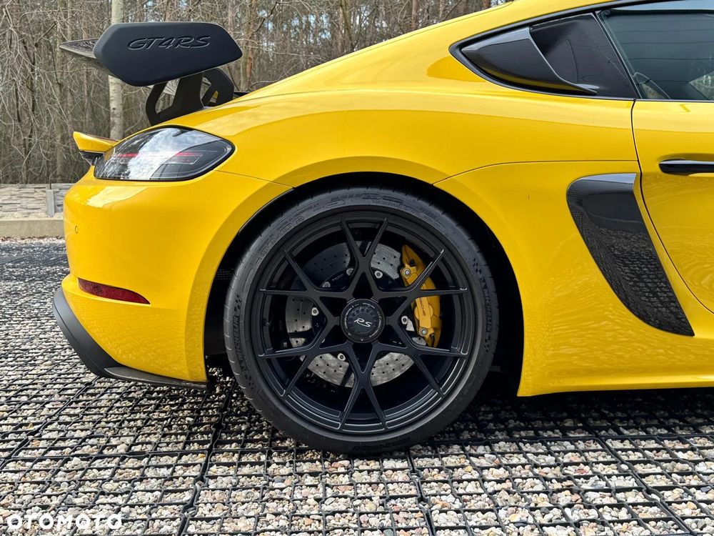 Porsche 718 Cayman - 13