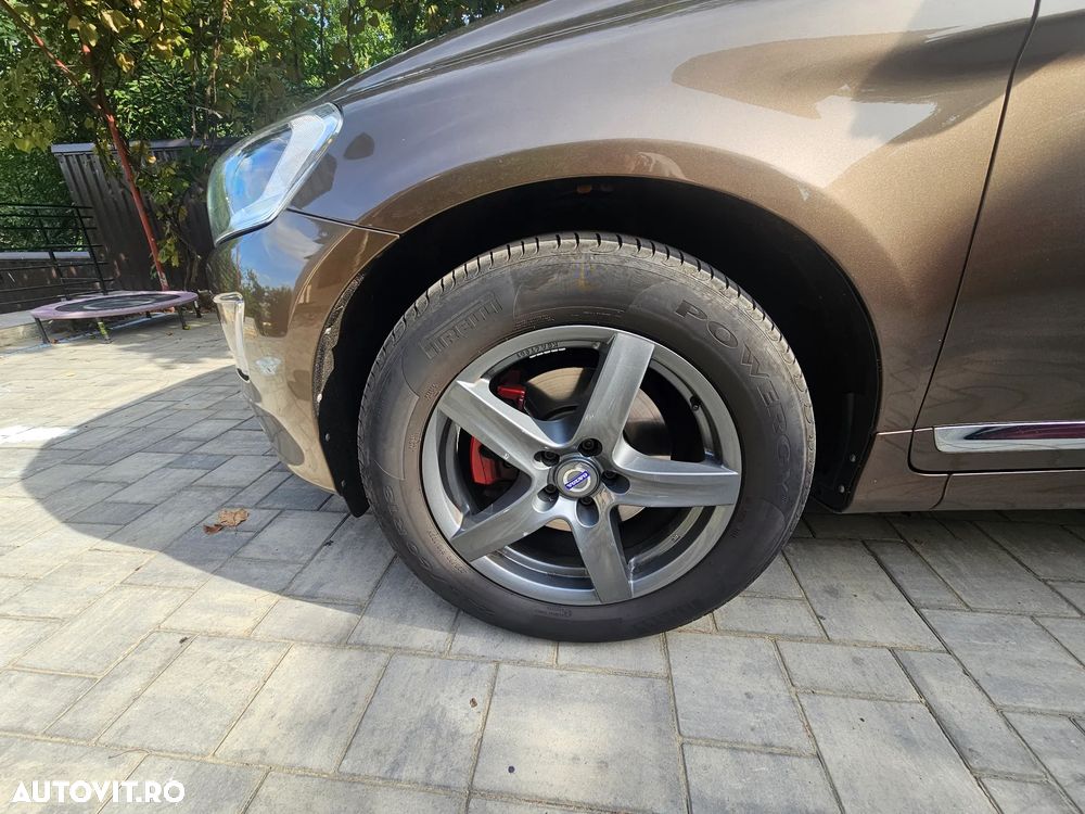 Volvo XC 60 D4AWD Kinetic - 12
