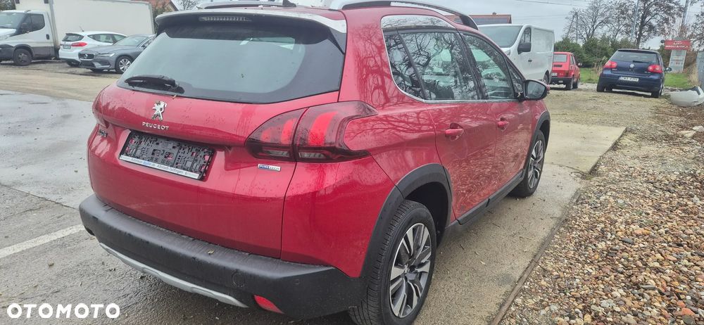 Peugeot 2008 1.2 Pure Tech Allure S&S EAT6 - 5