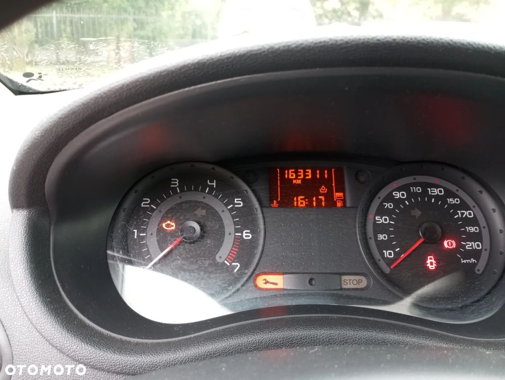 Renault Clio 1.2 16V Alize - 8