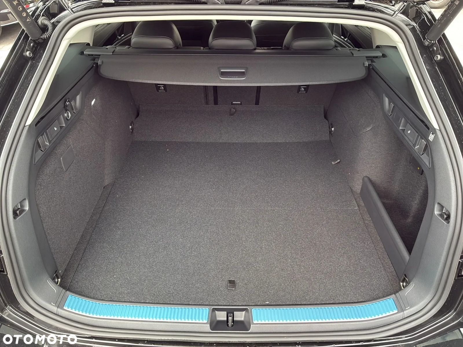 Volkswagen Passat - 19
