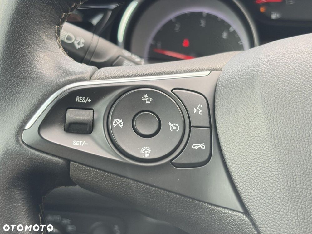 Opel Insignia - 17