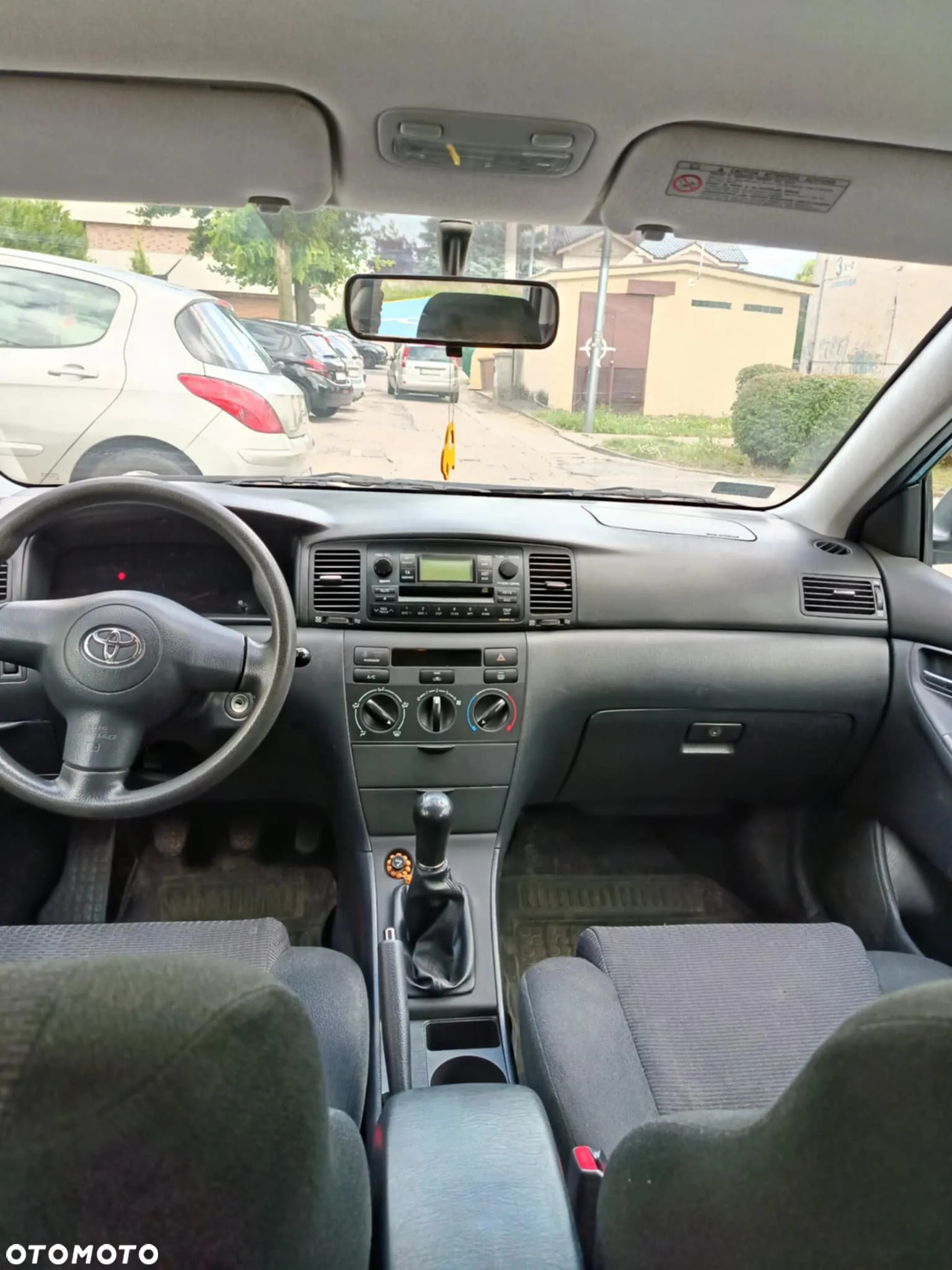 Toyota Corolla - 13