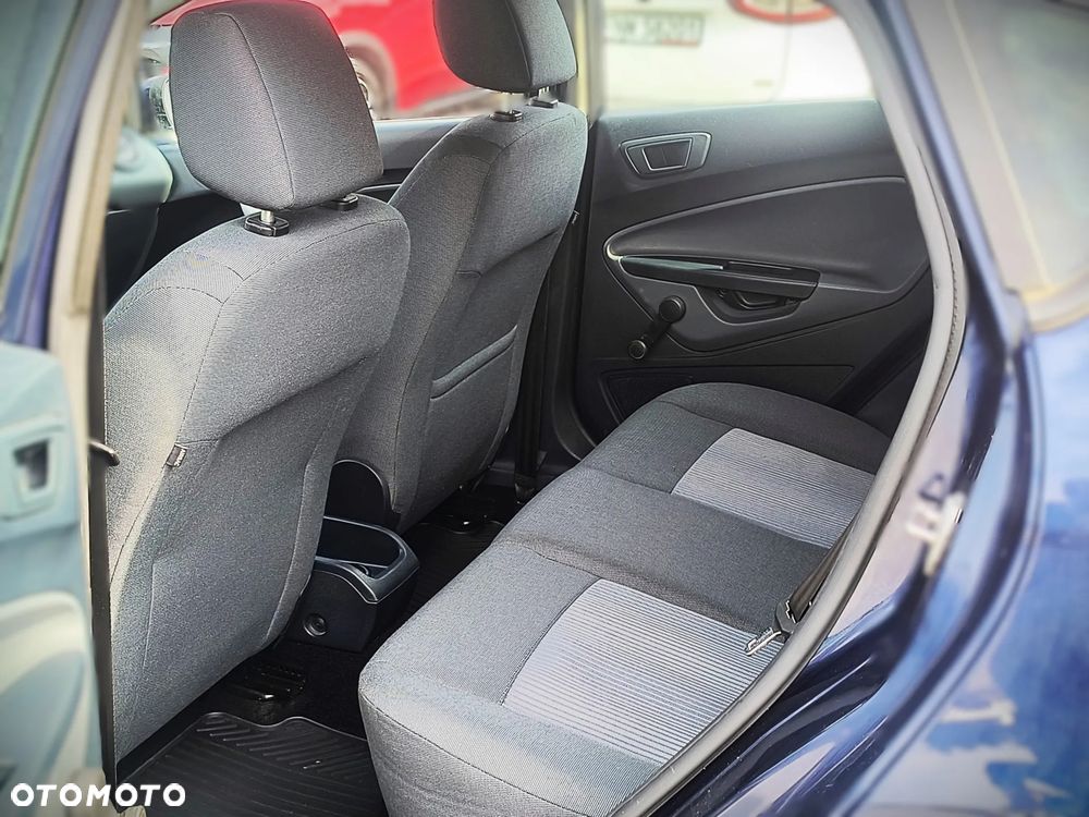 Ford Fiesta 1.25 Ambiente EU5 - 10