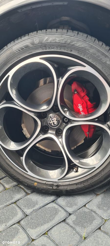 Alfa Romeo Stelvio 2.0 Turbo TI Q4 - 22