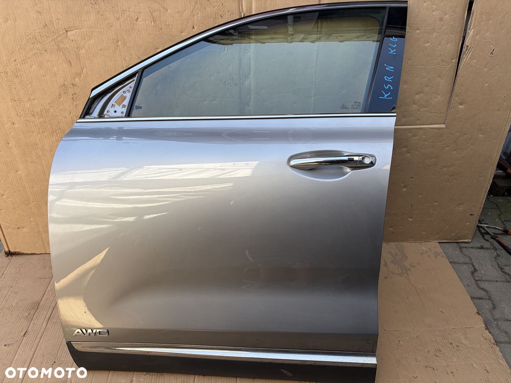Drzwi lewe przód Kia Sorento III 15+ kolor. KLG kompletne z szybą