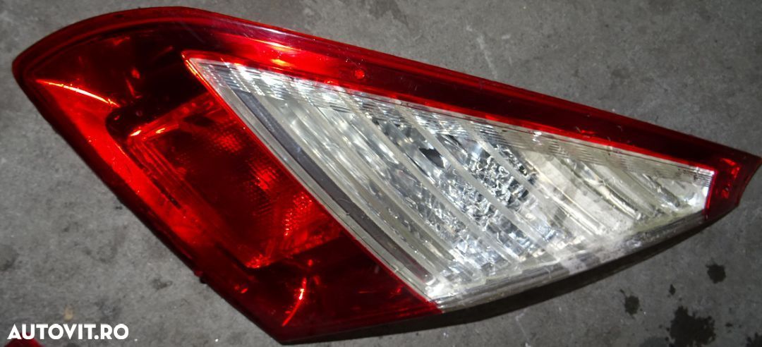 Stop stanga haion Renault Megane 3 hatchback din 2010 volan pe stanga - 1