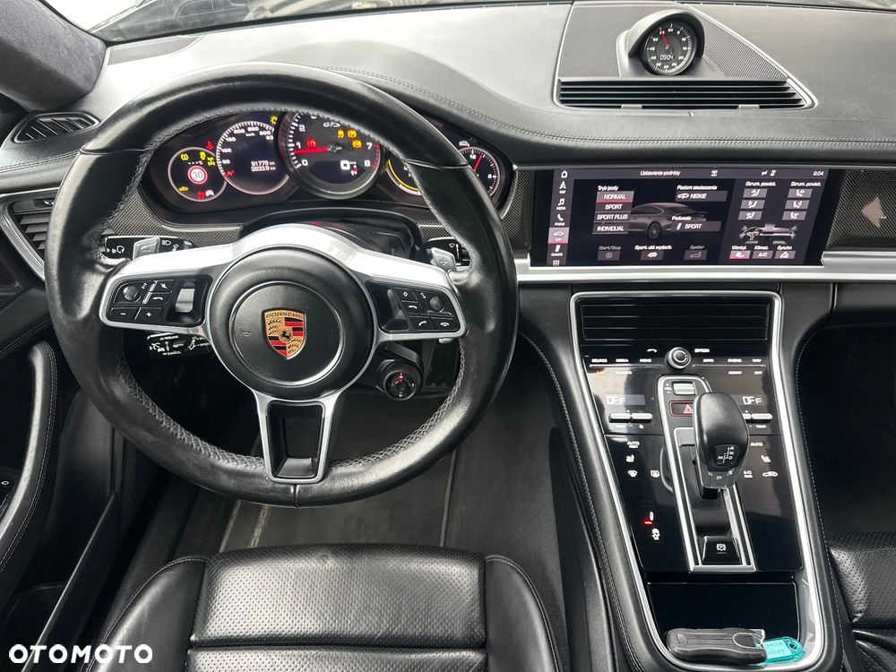 Porsche Panamera GTS - 10