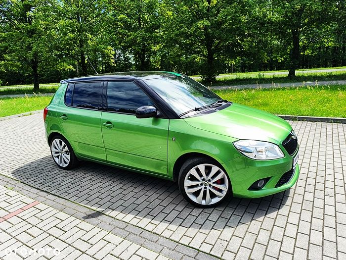 Skoda Fabia 1.4 TSI DSG RS - 17