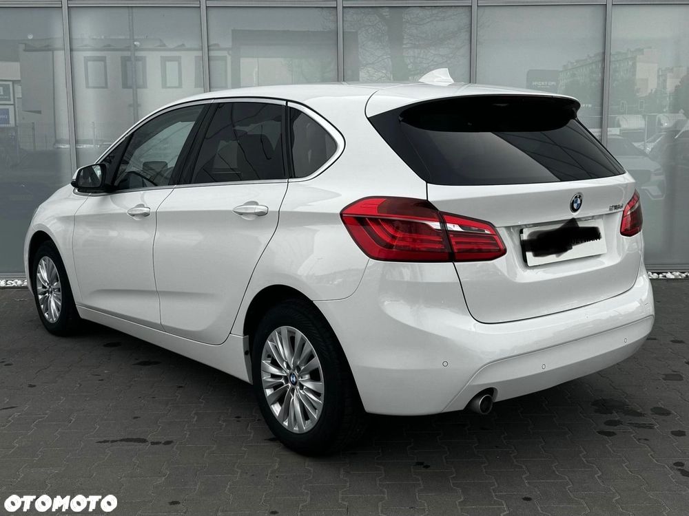 BMW Seria 2 216d - 3