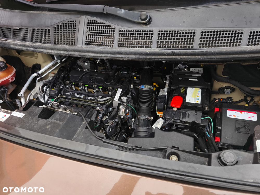 Peugeot Traveller 2.0 BlueHDi Compact Allure - 26