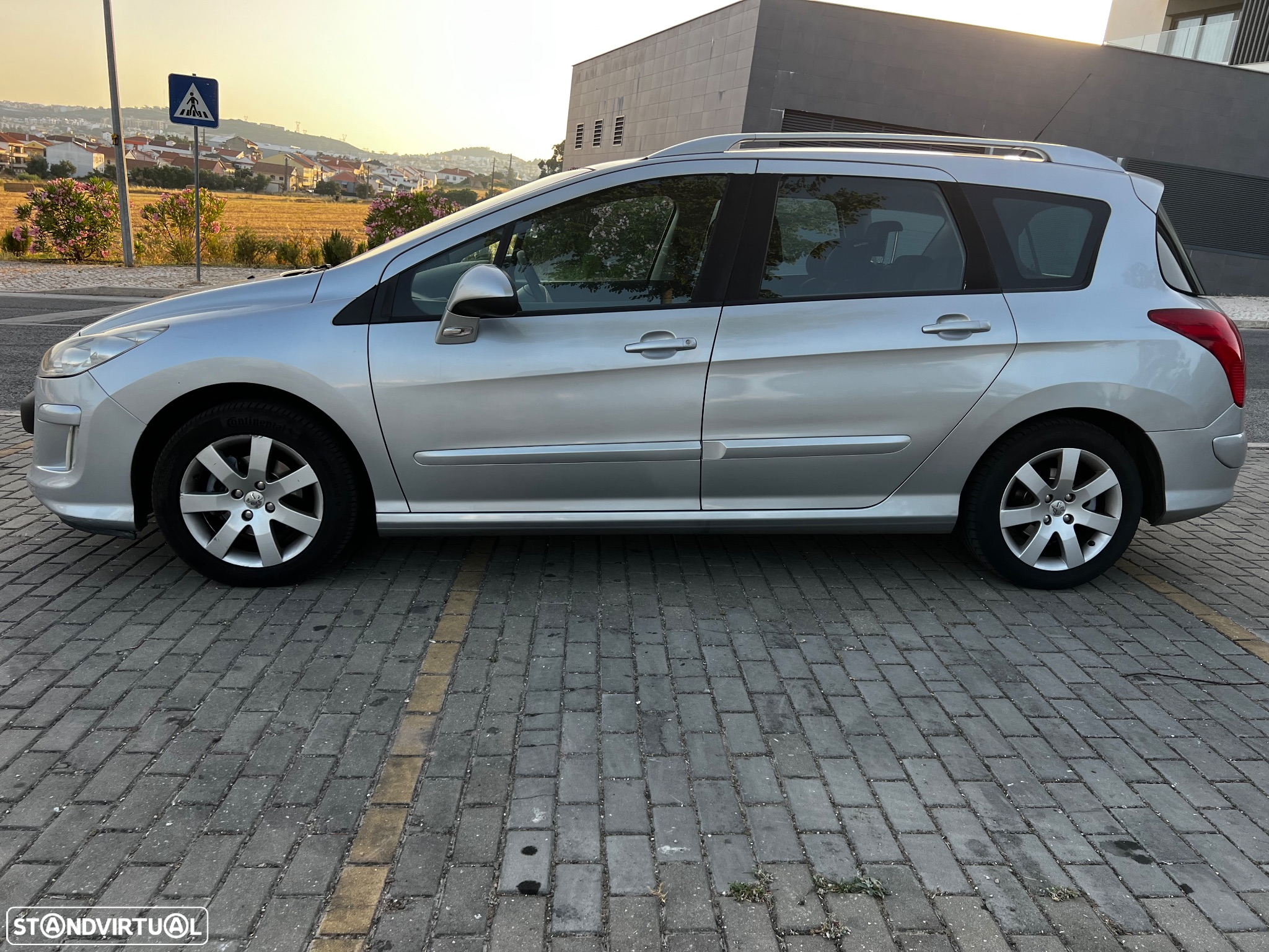 Peugeot 308 SW 1.6 HDi Executive CVM6 - 9