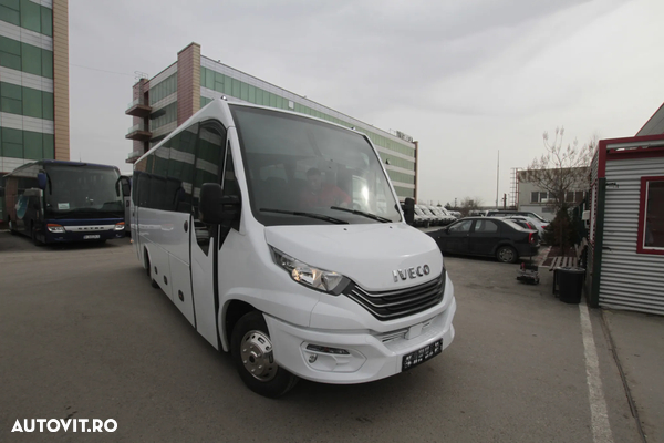 Iveco 70C18 29+1+1 locuri