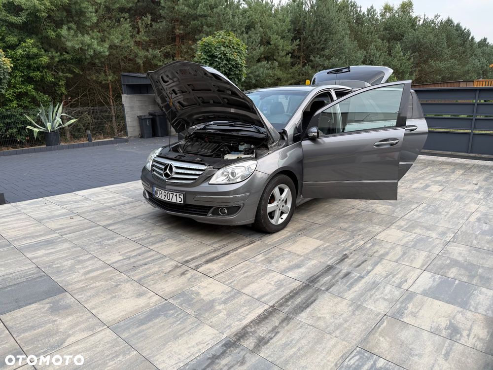 Mercedes-Benz Klasa B 180 CDI - 24