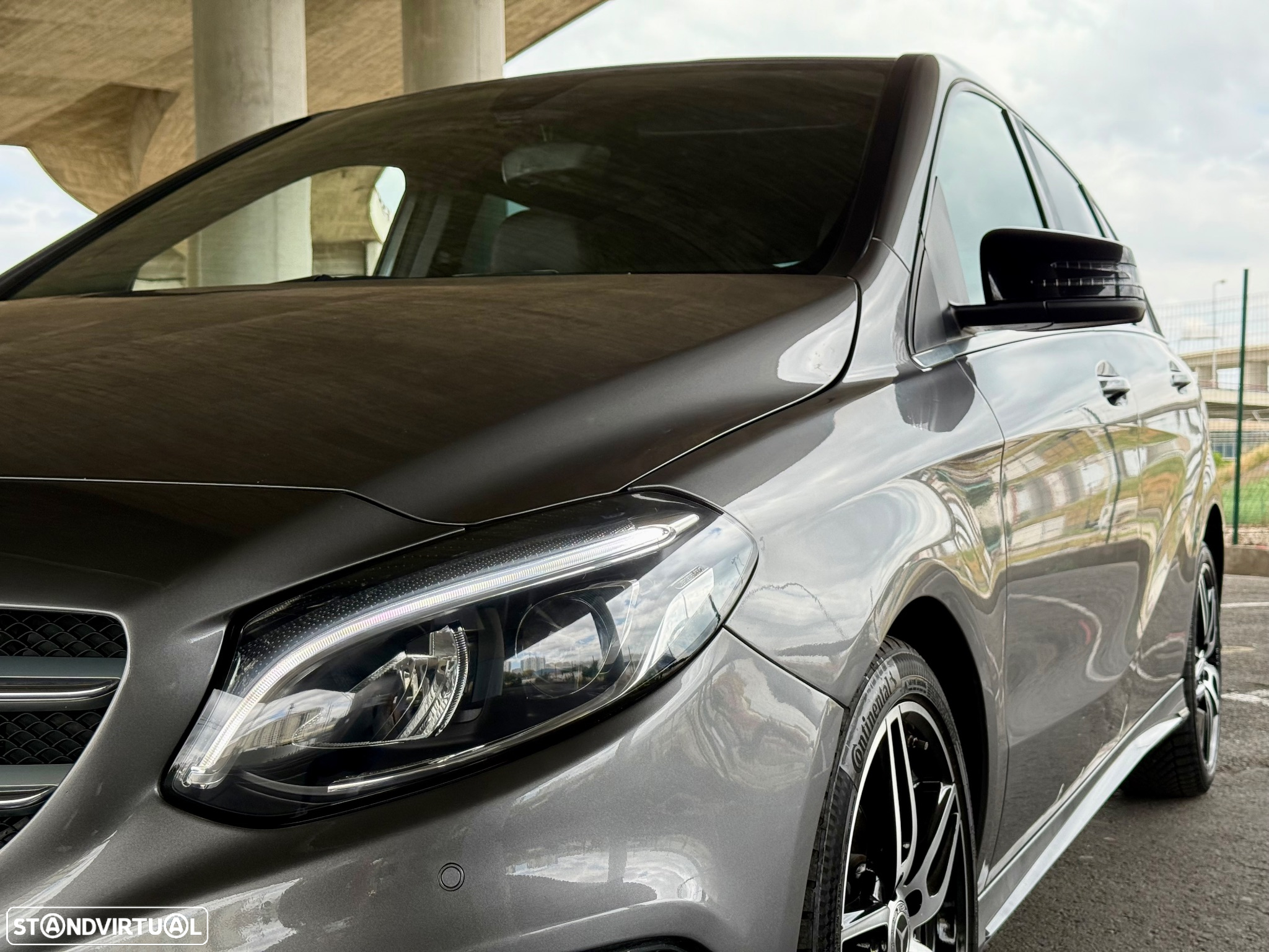 Mercedes-Benz B 180 d AMG Line - 4