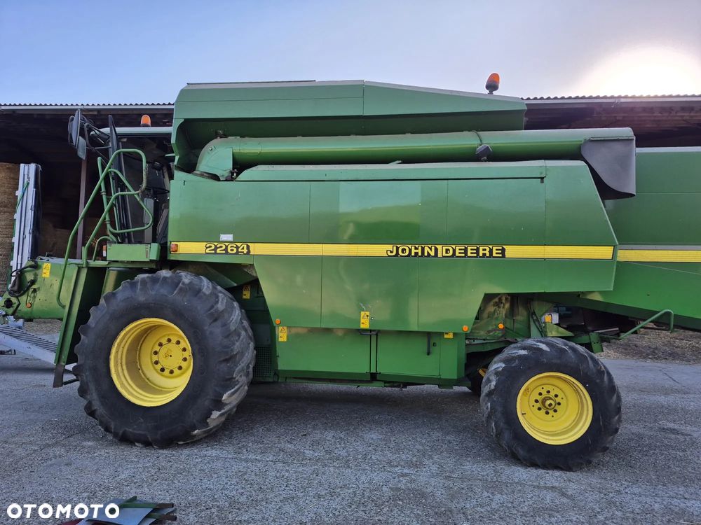 John Deere 2264 - 1