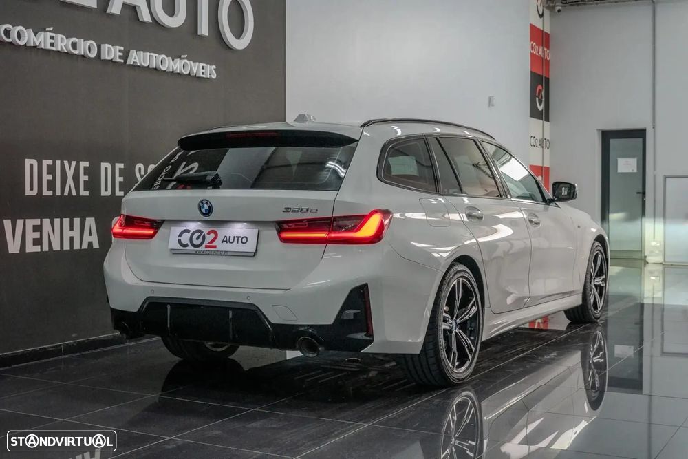 BMW 320 e Pack Desportivo M Auto - 5