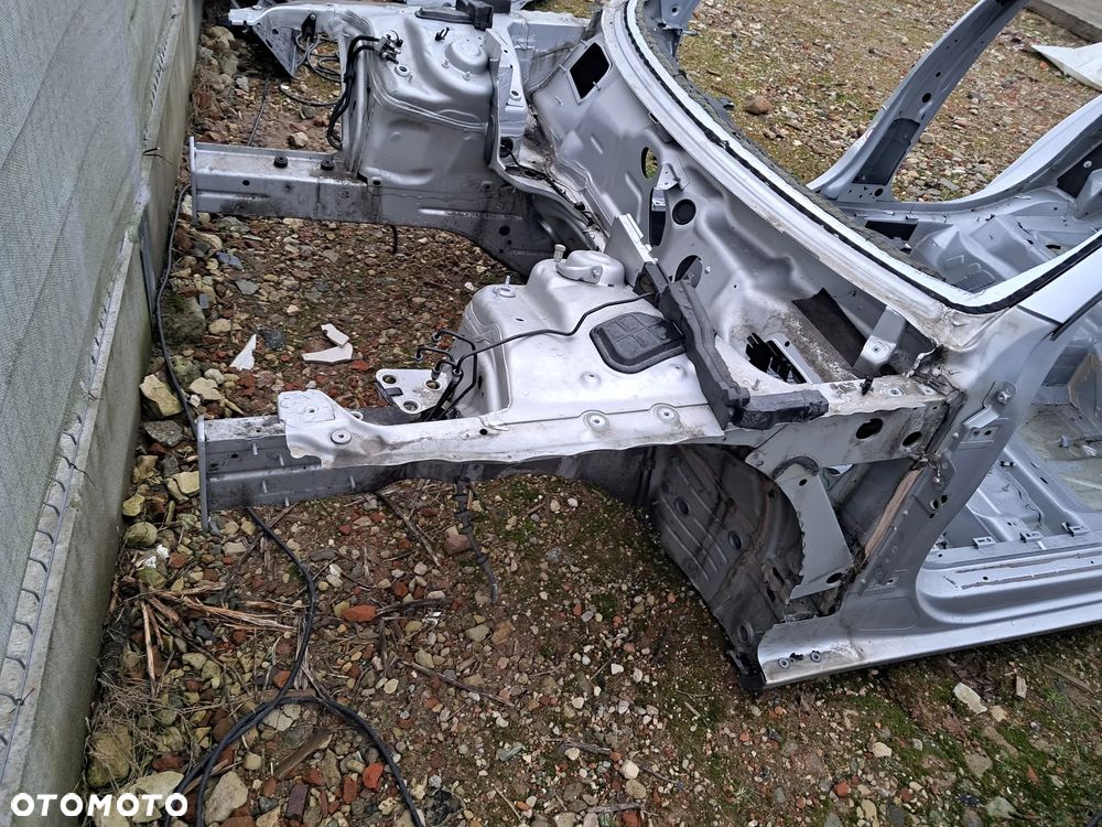 Ćwiartka Lewa/Prawa Przód Słupek Fartuch Podłużnica Audi A4 B8 Kombi/Sedan - 23