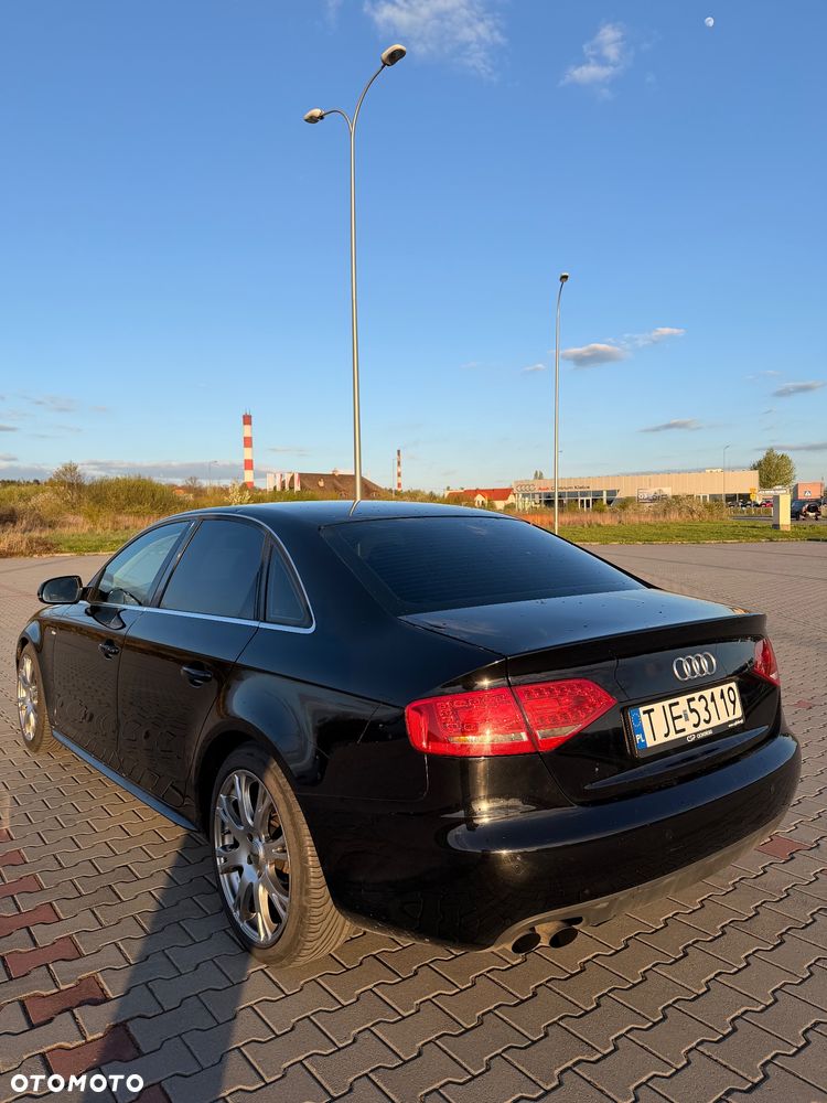 Audi A4 Limousine - 6