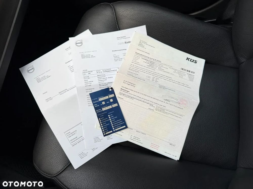 Volvo V90 D5 AWD Momentum - 36