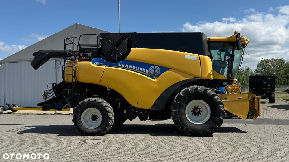 New Holland CR9080 4WD - 3