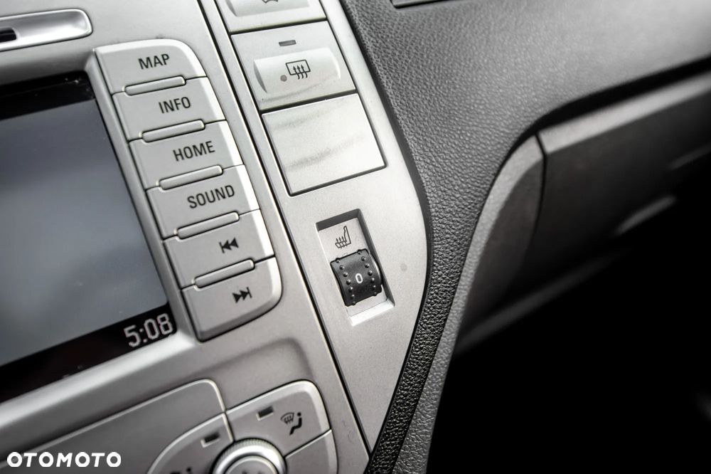 Ford Kuga 2.5 4x4 Titanium - 31