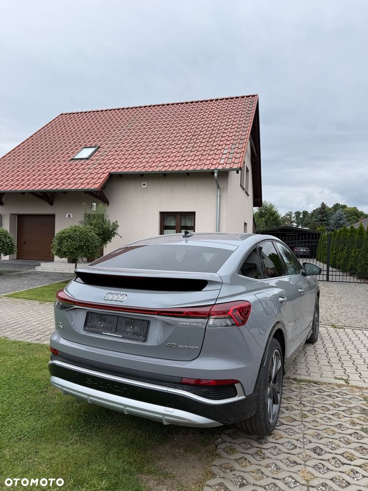 Audi Q4 e-tron - 7