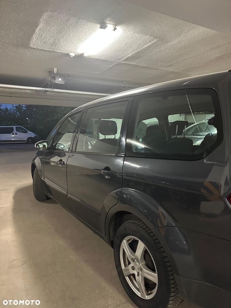 Ford Galaxy - 14