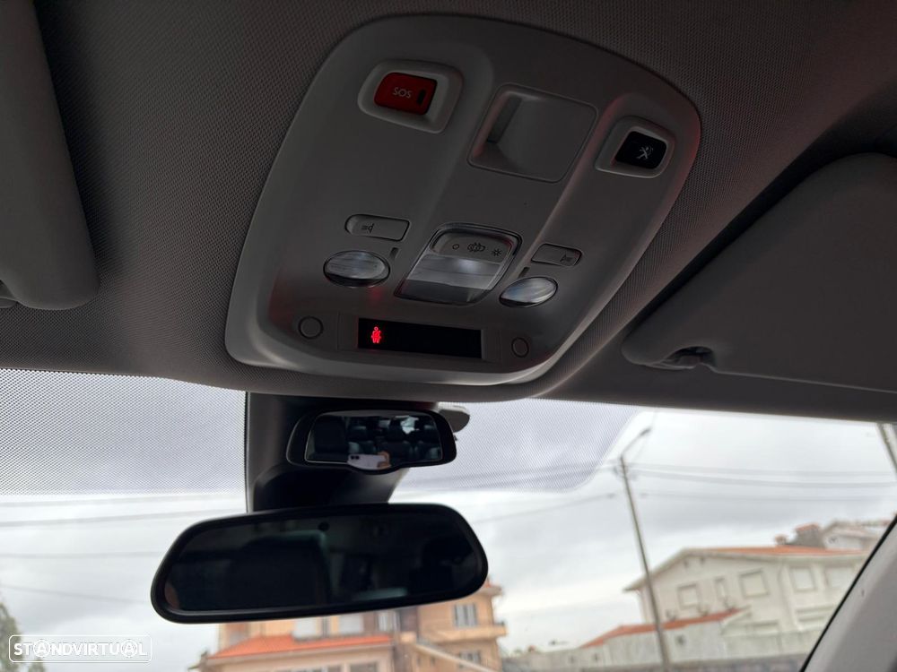 Peugeot Traveller 2.0 BlueHDi L1H1 Allure Compact EAT8 - 52