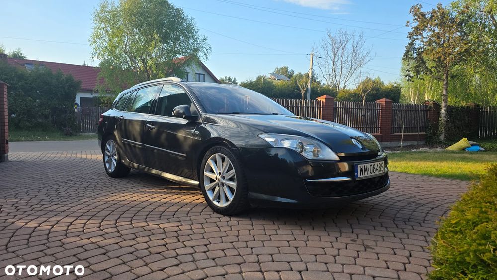 Renault Laguna V6 dCi 235 FAP GT - 2