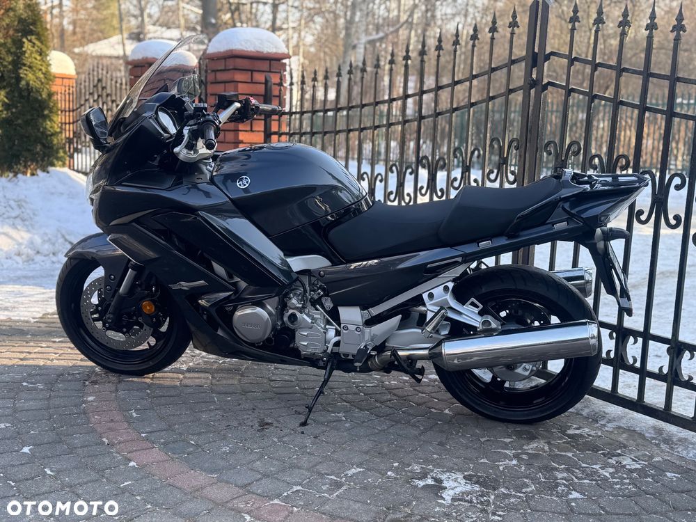 Yamaha FJR - 7