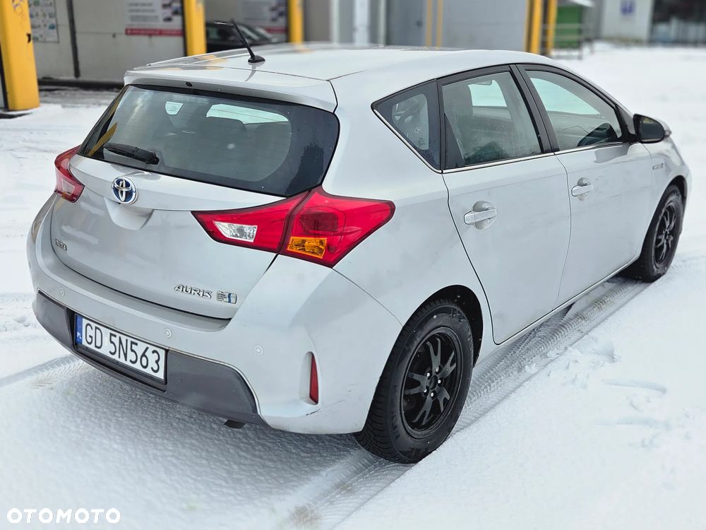 Toyota Auris 1.8 HSD Luna - 3