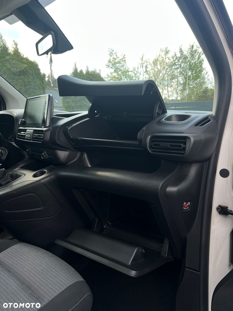 Toyota Proace City Verso 1.2 D-4T Business - 11