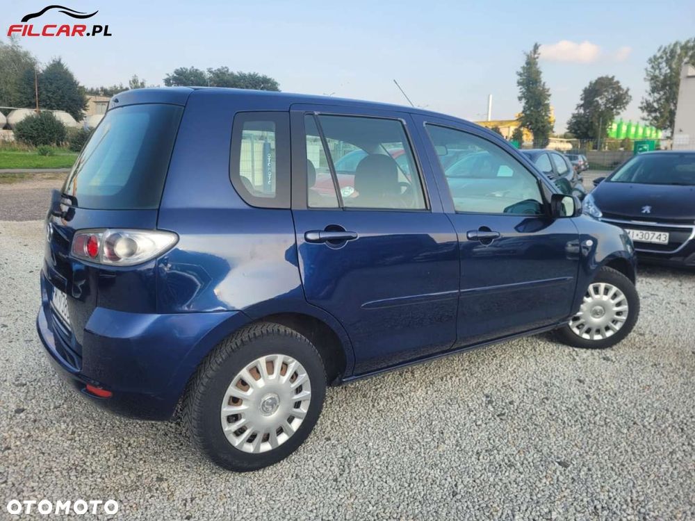 Mazda 2 - 16