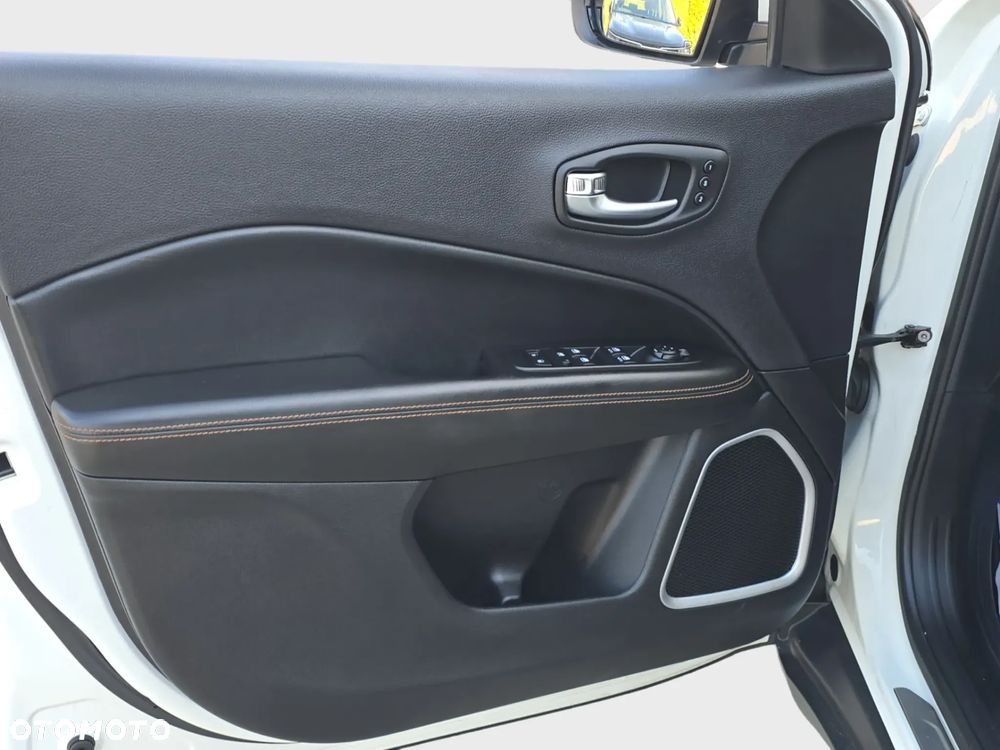 Jeep Compass 1.4 MultiAir Business Line - 11