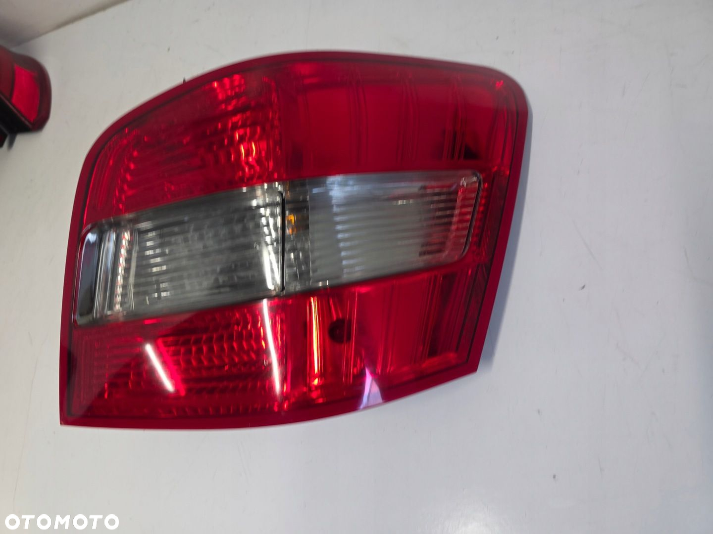 Lampa tył prawy MERCEDES GLK X204 A2048201464 - 5